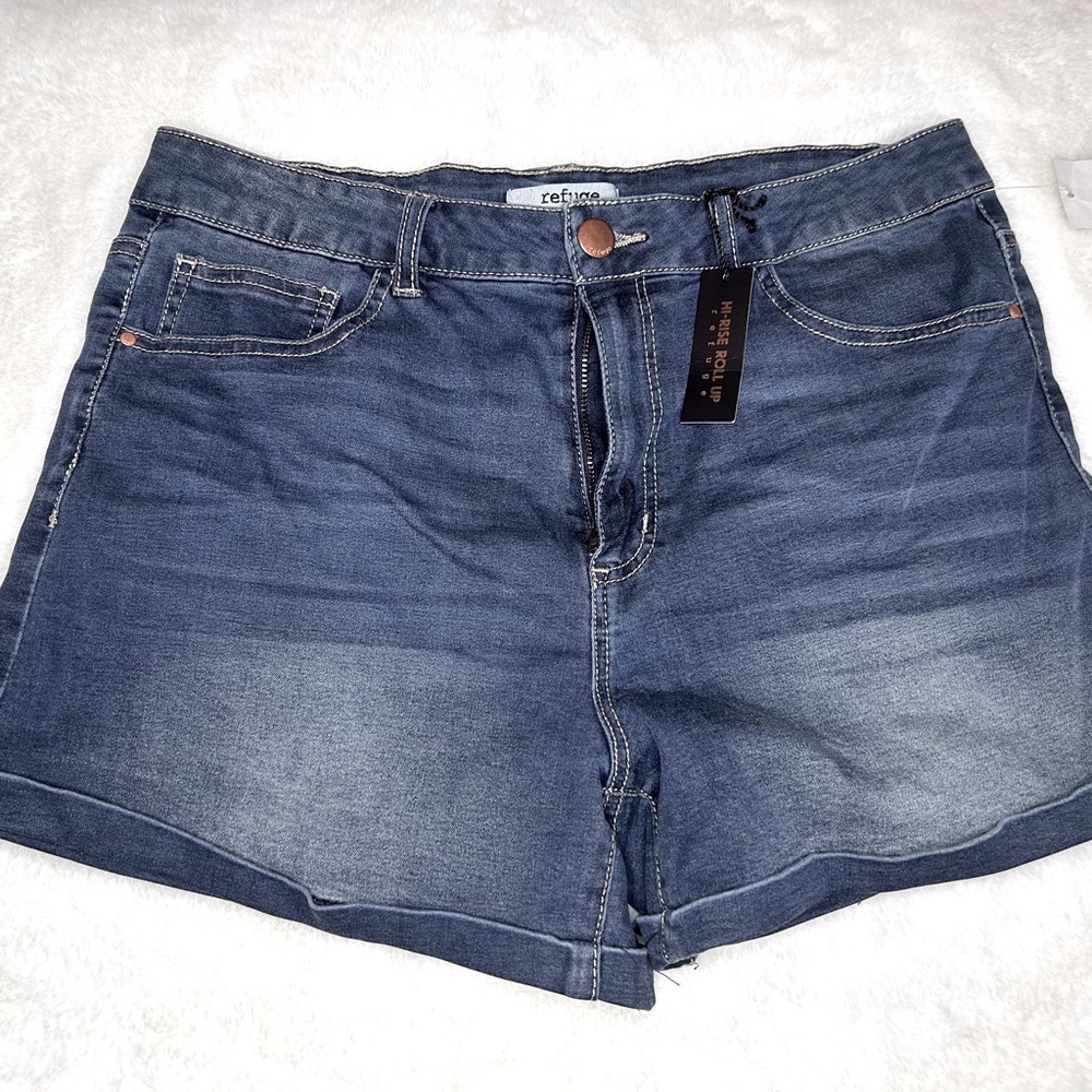 Refuge - soft denim - size 12 - shorts